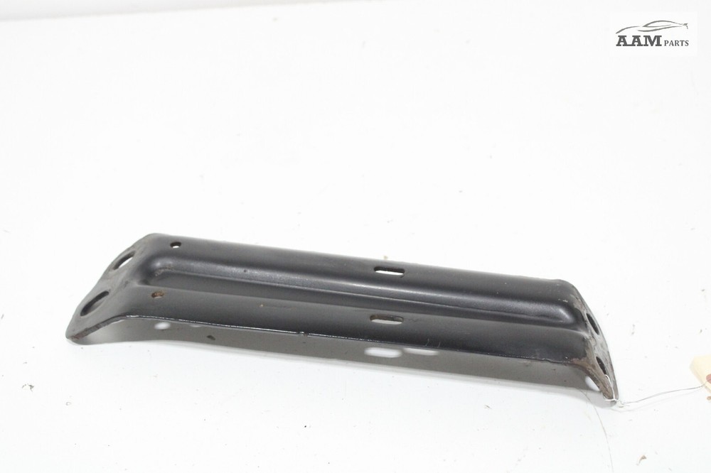 2018-2023 FREIGHTLINER CASCADIA FRONT LEFT FRAME BRACE BRACKET OEM