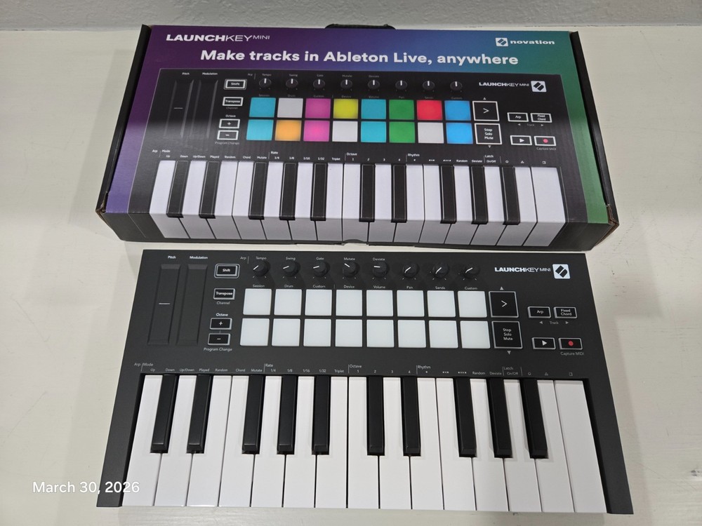 Novation Launchkey Mini Mk3 25 Mini-key Midi Keyboard Controller