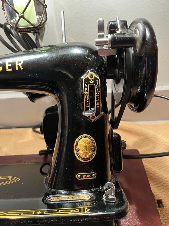 Singer Sewing Machine E99K EK738795