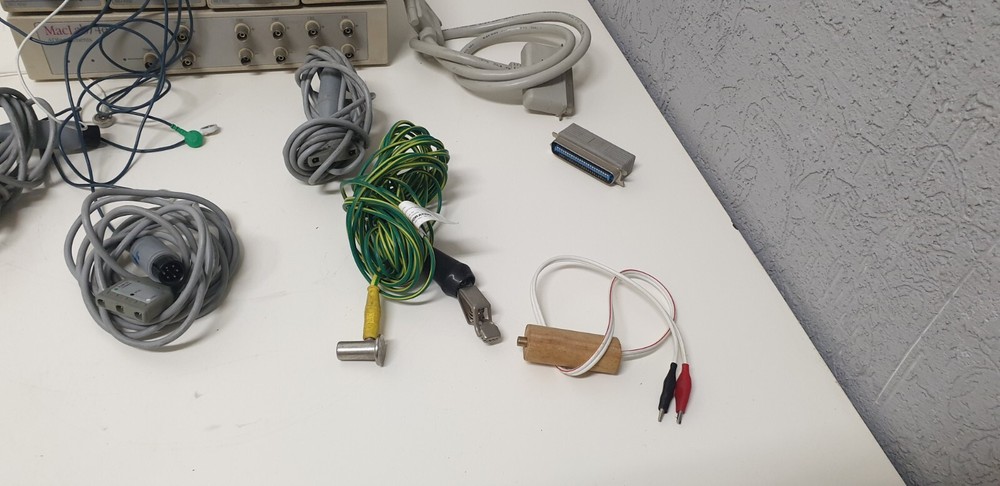 ADInstruments MacLab/4E 4 Channel Data Acquisition W 4 BIO AMP ML131 cables 220V