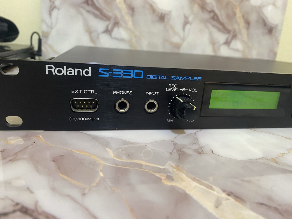 Vintage Roland S-330 DIGITAL SAMPLER Rack Mount Sampler Tested Working **READ**