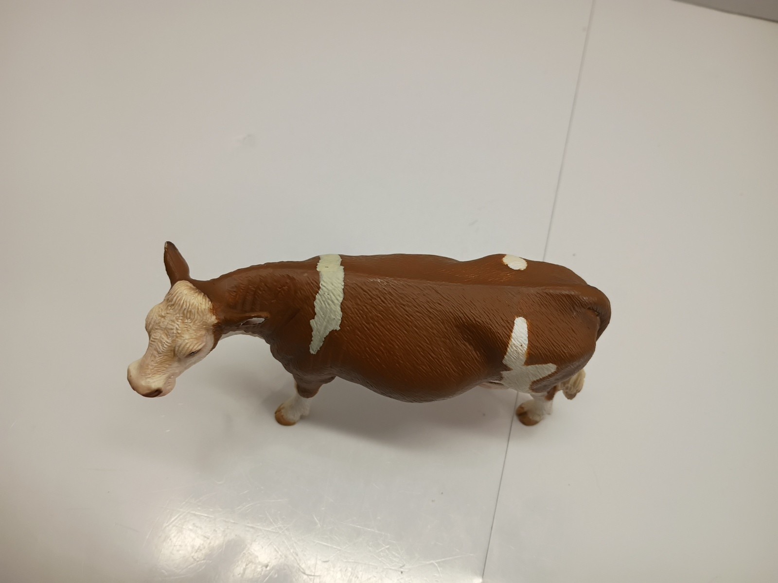 Schleich SIMMENTAL COW & Dairy Farm Figure Brown & White AM LIMES 69 D73527 Reti