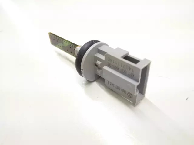 Genuine Volkswagen Temp Sensor 1K0-907-543-E