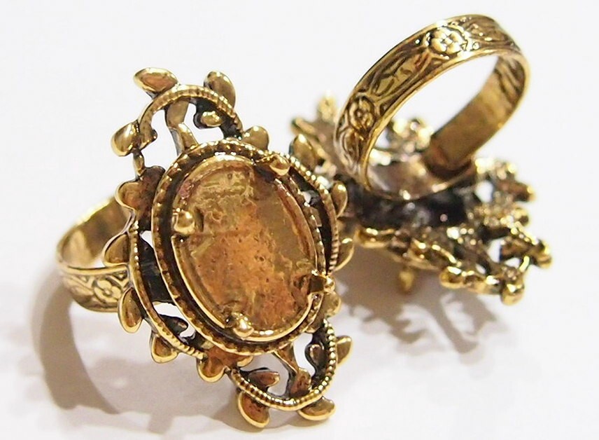 6 - 18x13mm Antique Gold Victorian Deco Loop & Leaves Adjustable Ring Settings