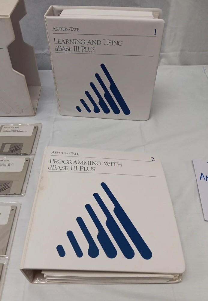 Ashton-Tate dBASE III Plus Data Management Software Ver 1.1