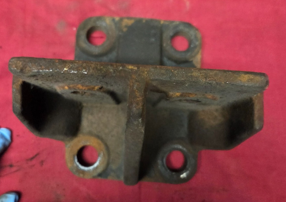 12014-3442 CAT C15 , SINGLE TURBO, ENGINE MOUNT REAR
