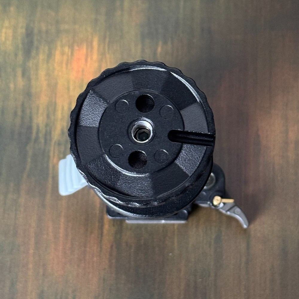 Manfrotto/Bogen 3265 Grip Ballhead Joystick w/ Quick Release Adapter Plate NICE!
