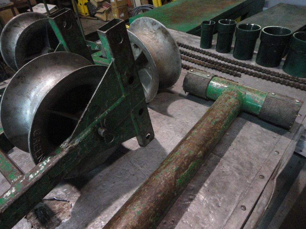 GREENLEE Tugger Cable Puller with all Hardware and Storage Box
