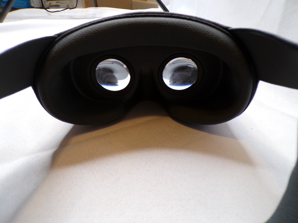 Google Daydream View VR Headset - Slate
