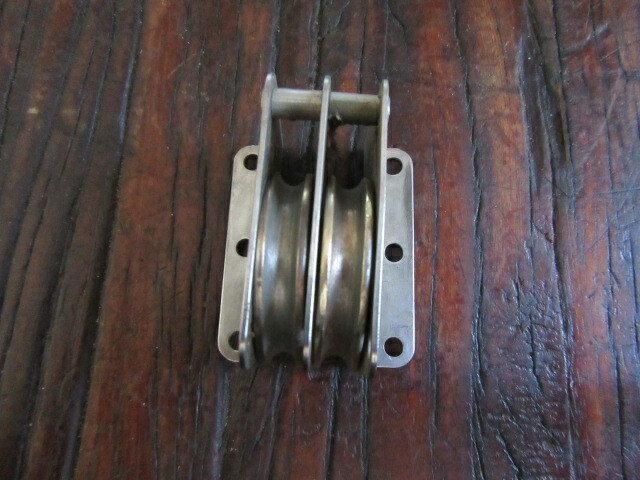 Ronstan Exit Box 1-5/8" Sheave 7/32" Wire RF192