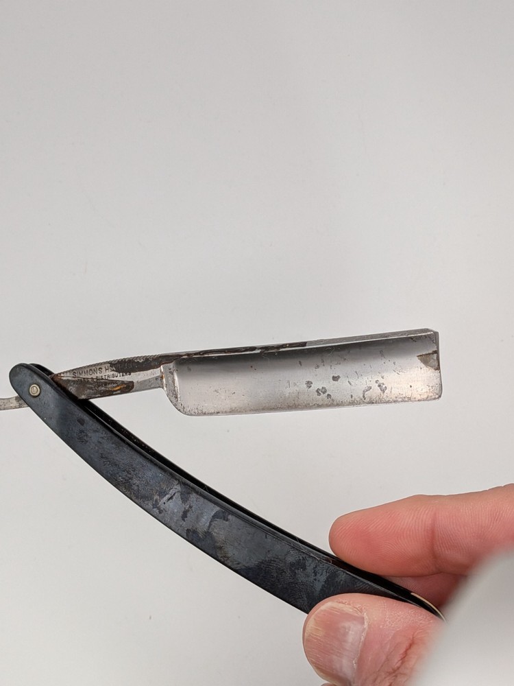 Simmons Hardware Keen Kutter Royal Straight Razor