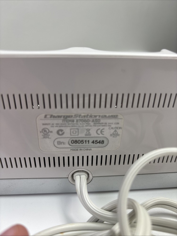 Wii Nyko Controller Charge Station Quad 87060-A50 White Dock 4 Controller