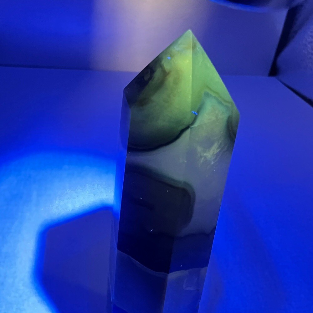 Volcano Agate Tower UV Reactive (#1)