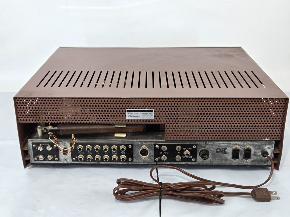 Sansui TR-707A Transistor Stereo AM/FM Tuner Amplifier