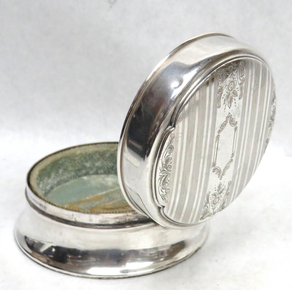 VINTAGE STERLING SILVER LARGE ROUND RING & TRINKET BOX