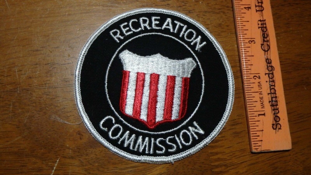 VINTAGE  RECREATION COMMISSION    PATCH  BX M 6