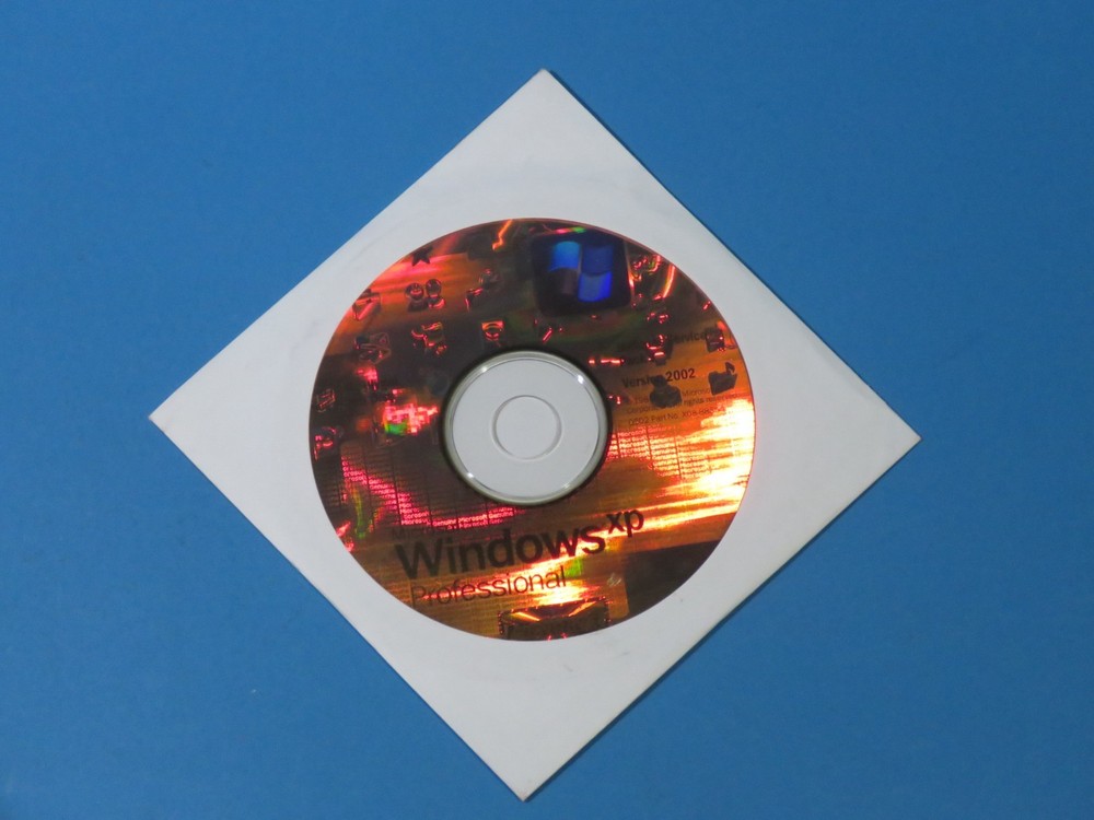 Genuine Microsoft Windows XP PRO SP1 Version 2002