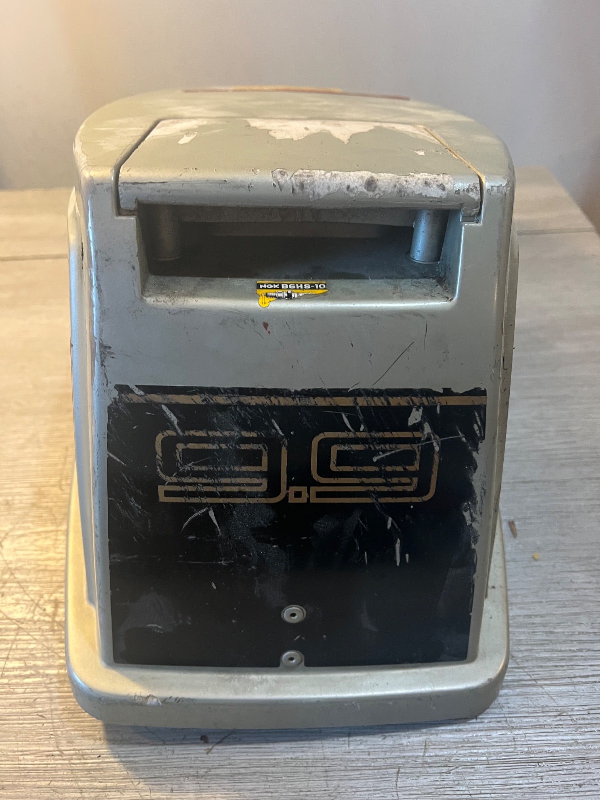 1989-1997 Suzuki 8 hp 9.9 hp outboard top cowl bonnet