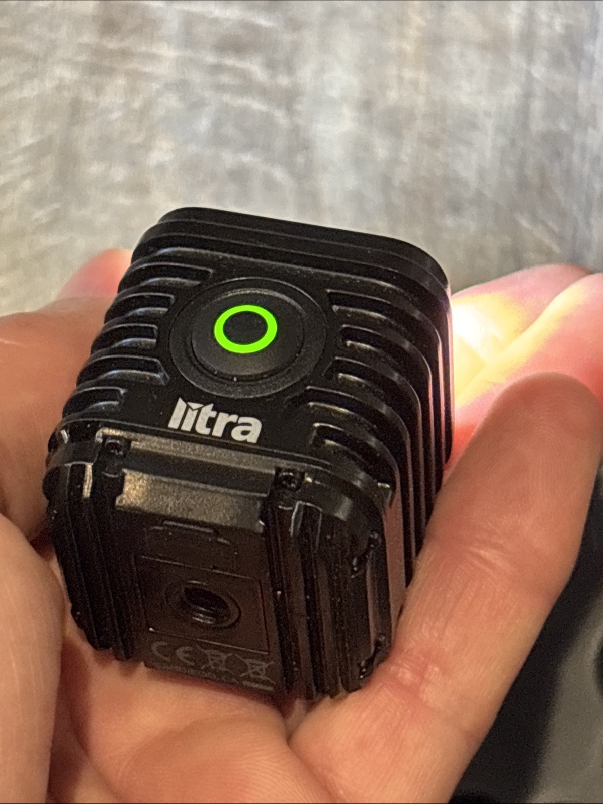 LITRA TORCH 2.0 PHOTO AND VIDEO LIGHT Great Condition