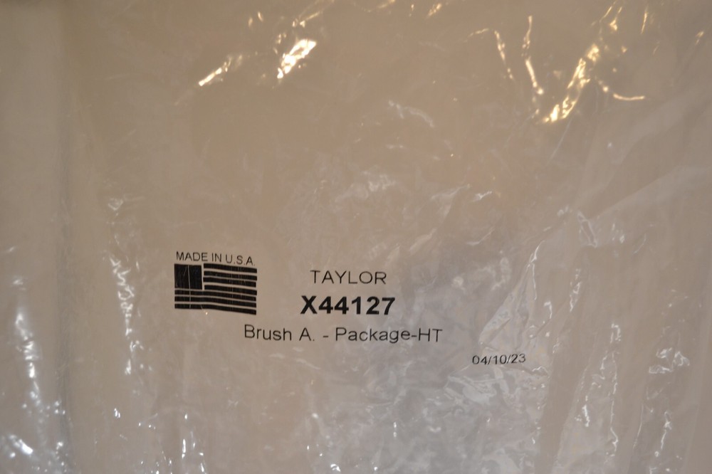 Taylor X44127 Shake Brush Kit