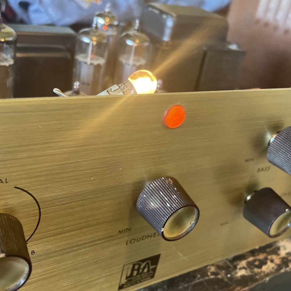 Burstein Applebee Integrated Tube Amplifier