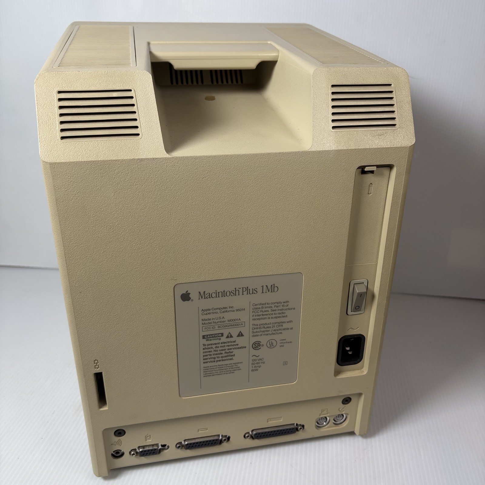Vintage Apple Macintosh Plus 1MB M0001A Computer System 3.0 Working Beige