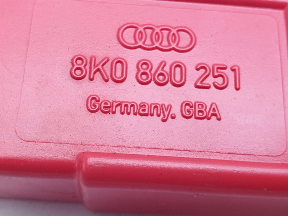 AUDI A6 C7 EMERGENCY WARNING HAZARD TRIANGLE 8K0860251 2017