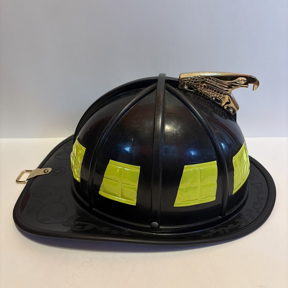Real FireFighters Helmet with Eagle Emblem ~ Great Condition