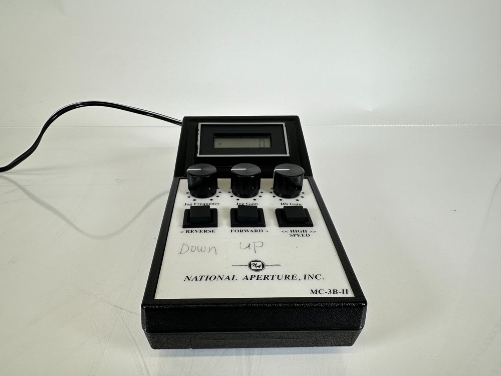 National Aperture MC-3B-II Micropositioning Controller