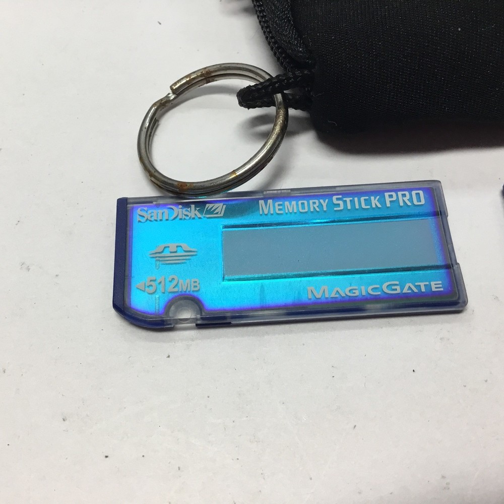 Sandisk 512 MB Memory Stick Pro Magic Gate For 2 With Case.