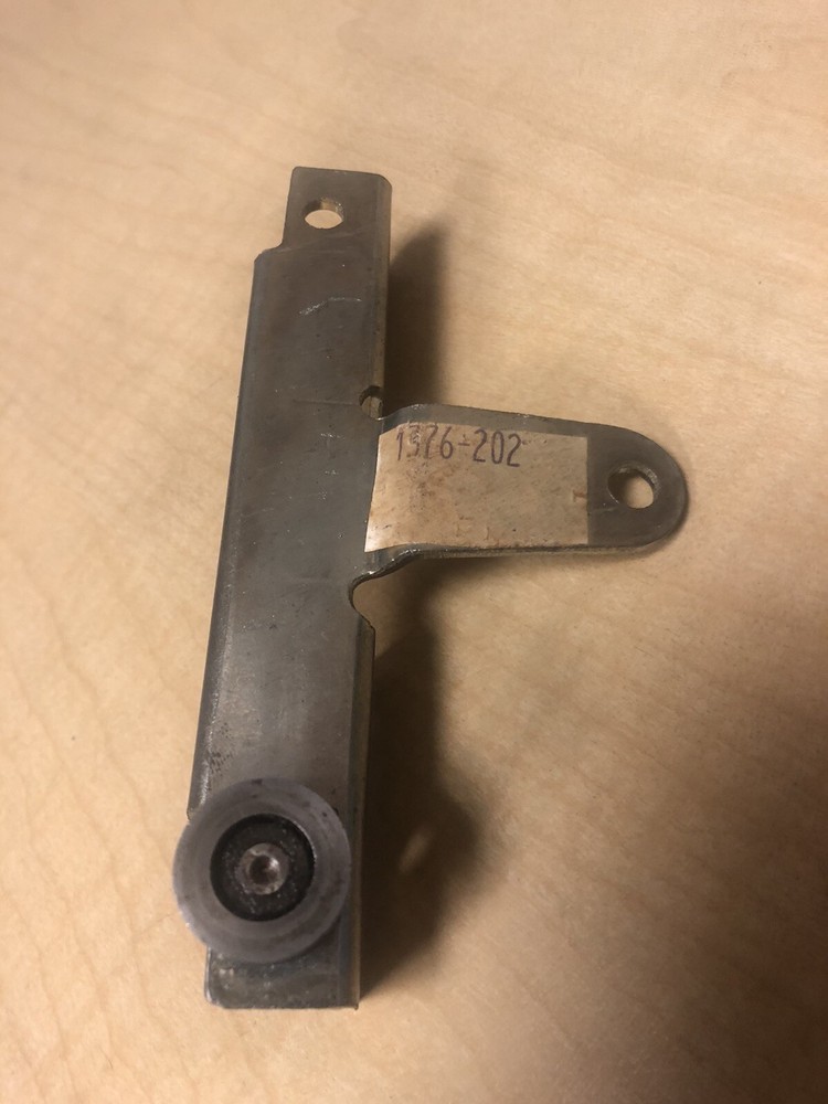 roller with bracket