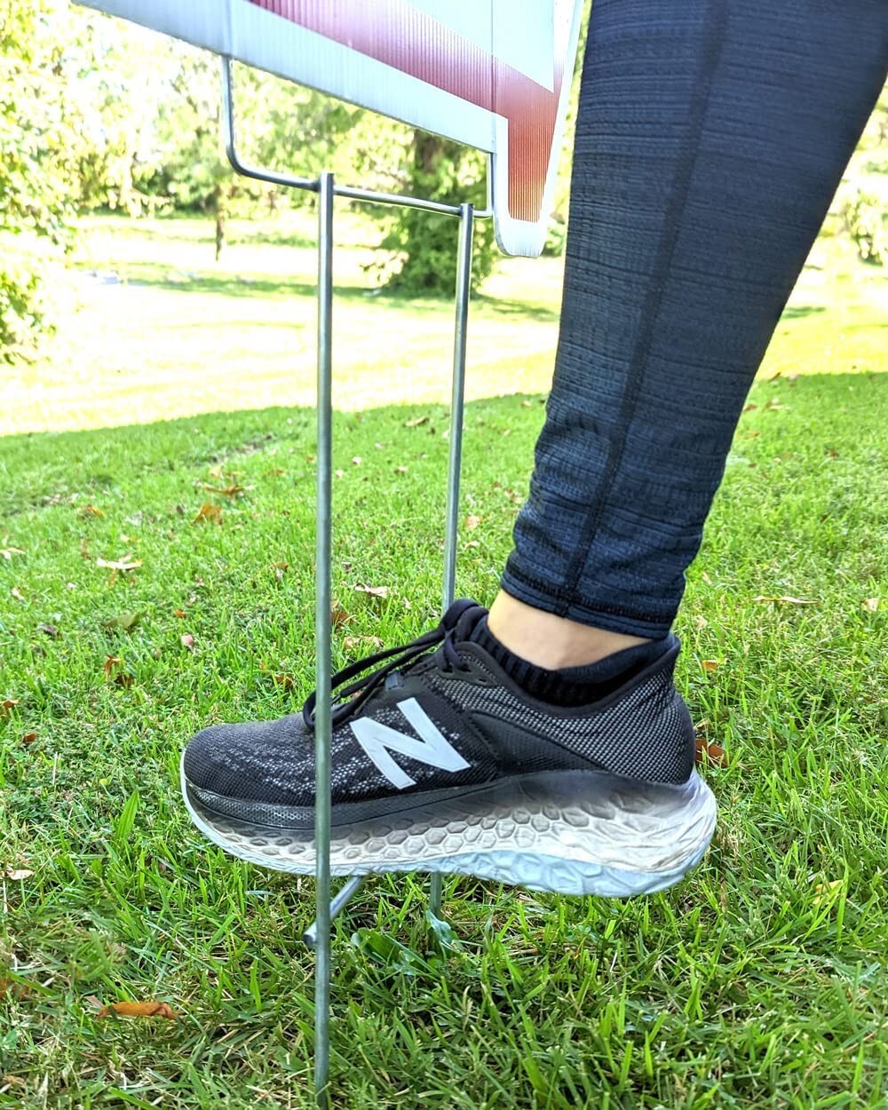 30"Heavy Duty Yard Stakes .25 Diameter Metal Frame Wire Step Stake for Yard Sign