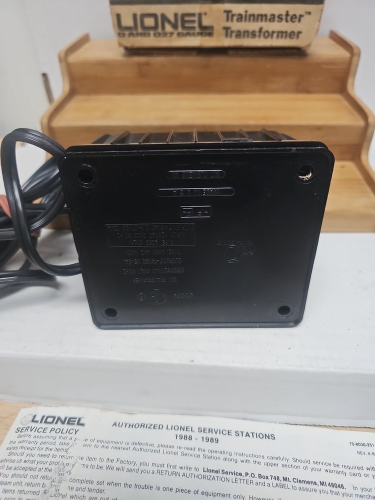 Lionel Trainmaster Transformer 4060 A.C-D.C ORIGINAL BOX, PAPERWORK.