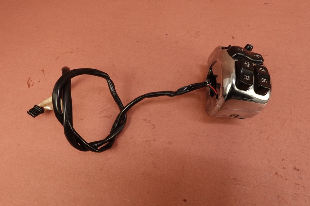 17-24 Harley FLHTCUTG Tri Glide Ultra Left Control Headlight Switch
