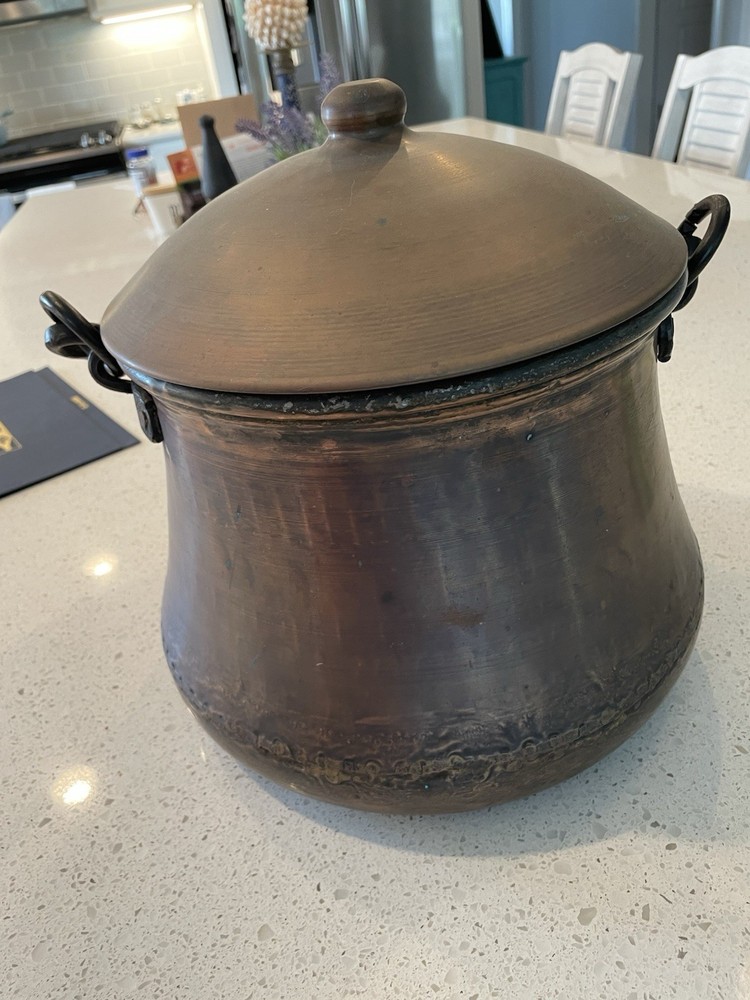 Large Primitive Copper Cauldron Kettle Pot w/ Iron Bail Rings Dovetail