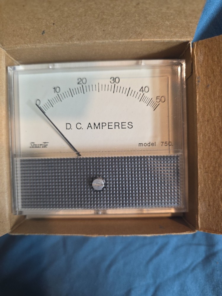 Shurite 7208 -Z 0-50 D C. A panel meter