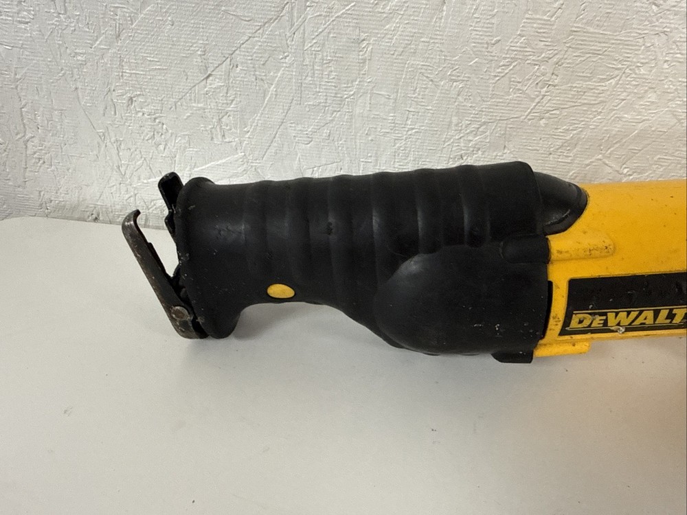 DeWalt DC385 18V Type 2 Variable Speed Reciprocating Saw Bare Tool ONLY Tested