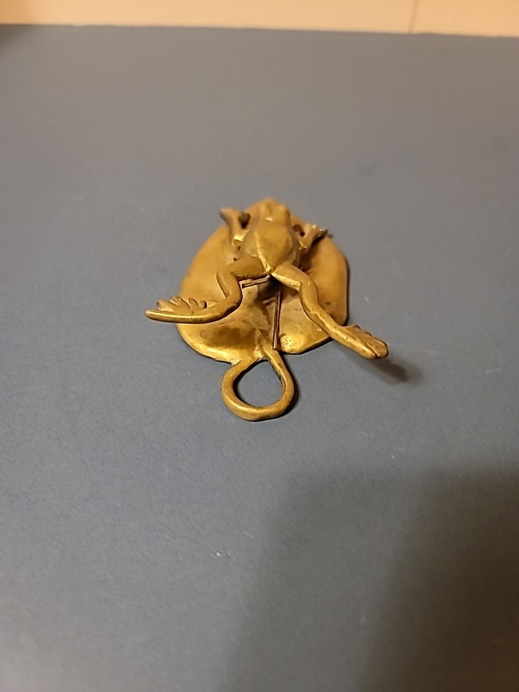 Vtg Solid Brass Leaping FROG LILY PAD Wall Note Clip Spring Action High Detail
