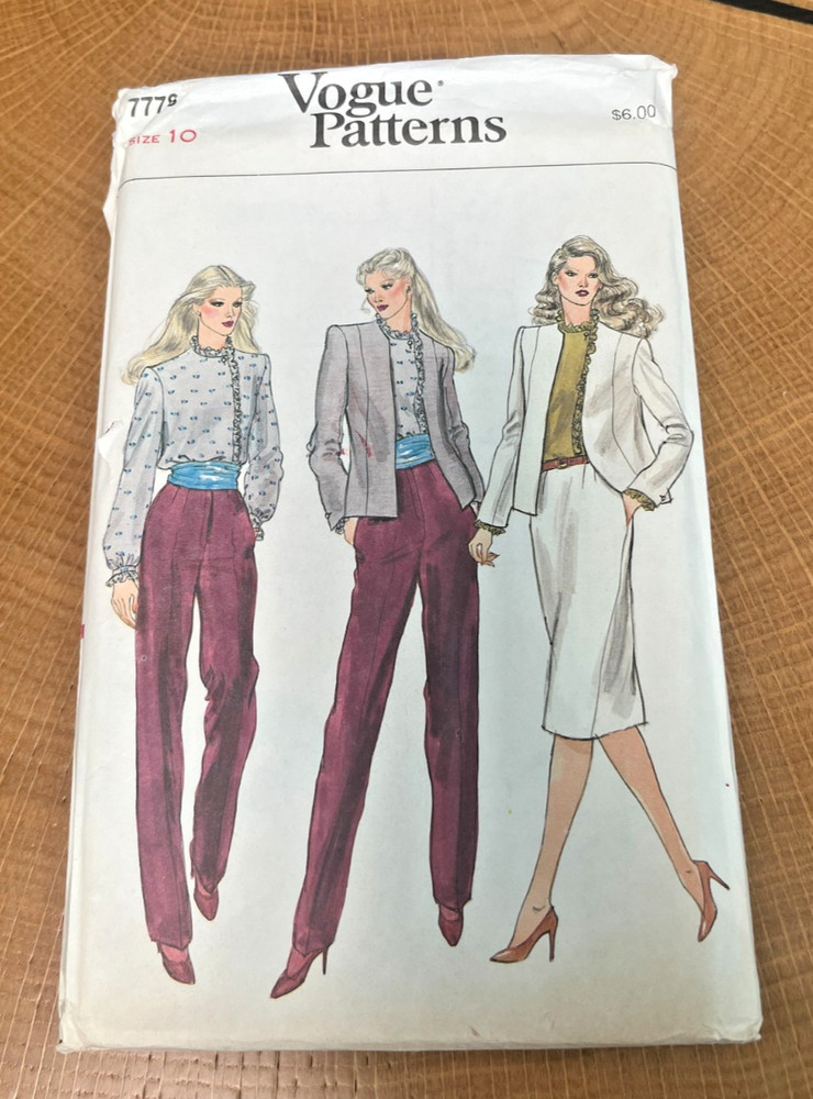 FREE SHIP! 7778 Vogue Patterns Size 10 Sewing Pattern Misses