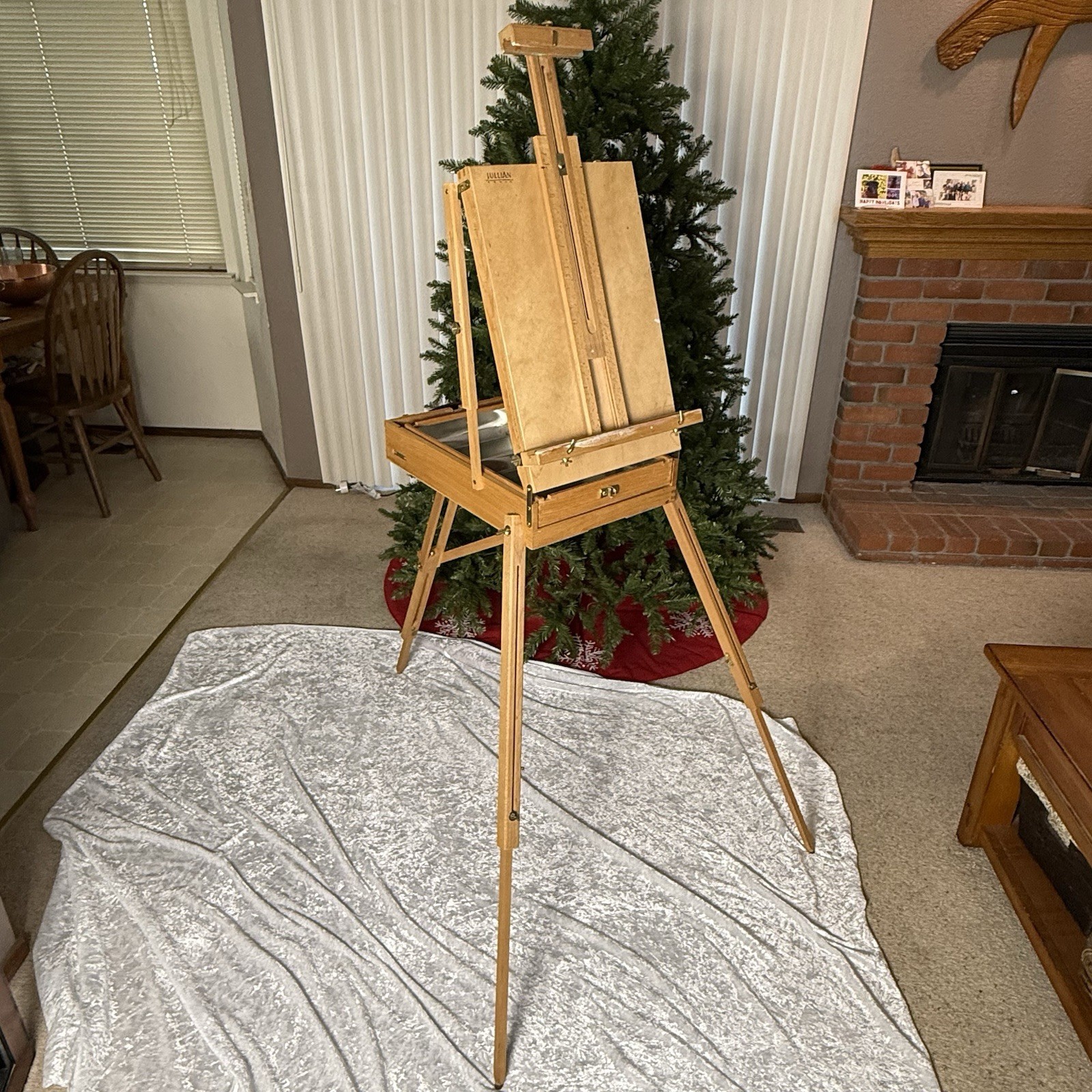 Jullian Paris Full Size French Box Easel European Beechwood