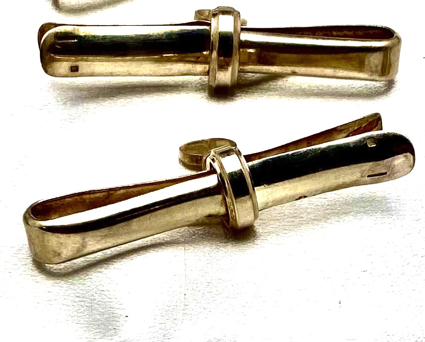 BEAUTIFUL ANTIQUE CHRISTOFLE SMALL BONE HOLDER, SILVER PLATED, MARKED c1930 g