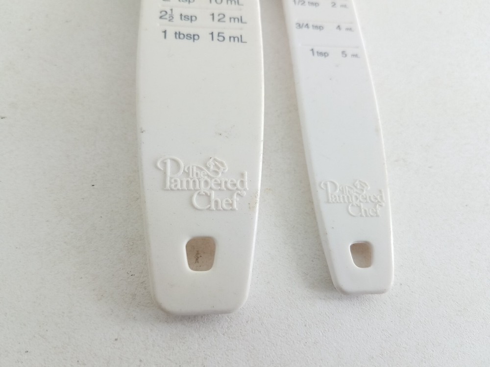 Pampered Chef Adjustable Measuring Spoon Set Two Pieces