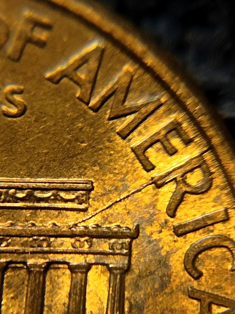 1999 Lincoln Memorial Cent. Reverse Die Crack Error.