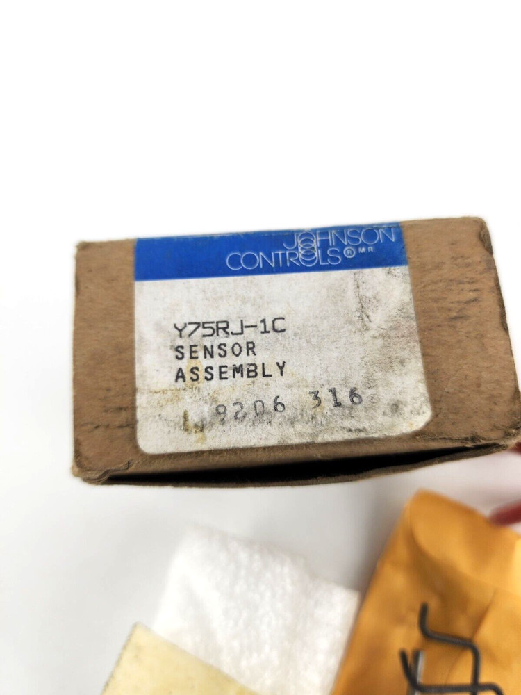 NOS Johnson Controls Flame Sensor Assembly Y75RJ-1C