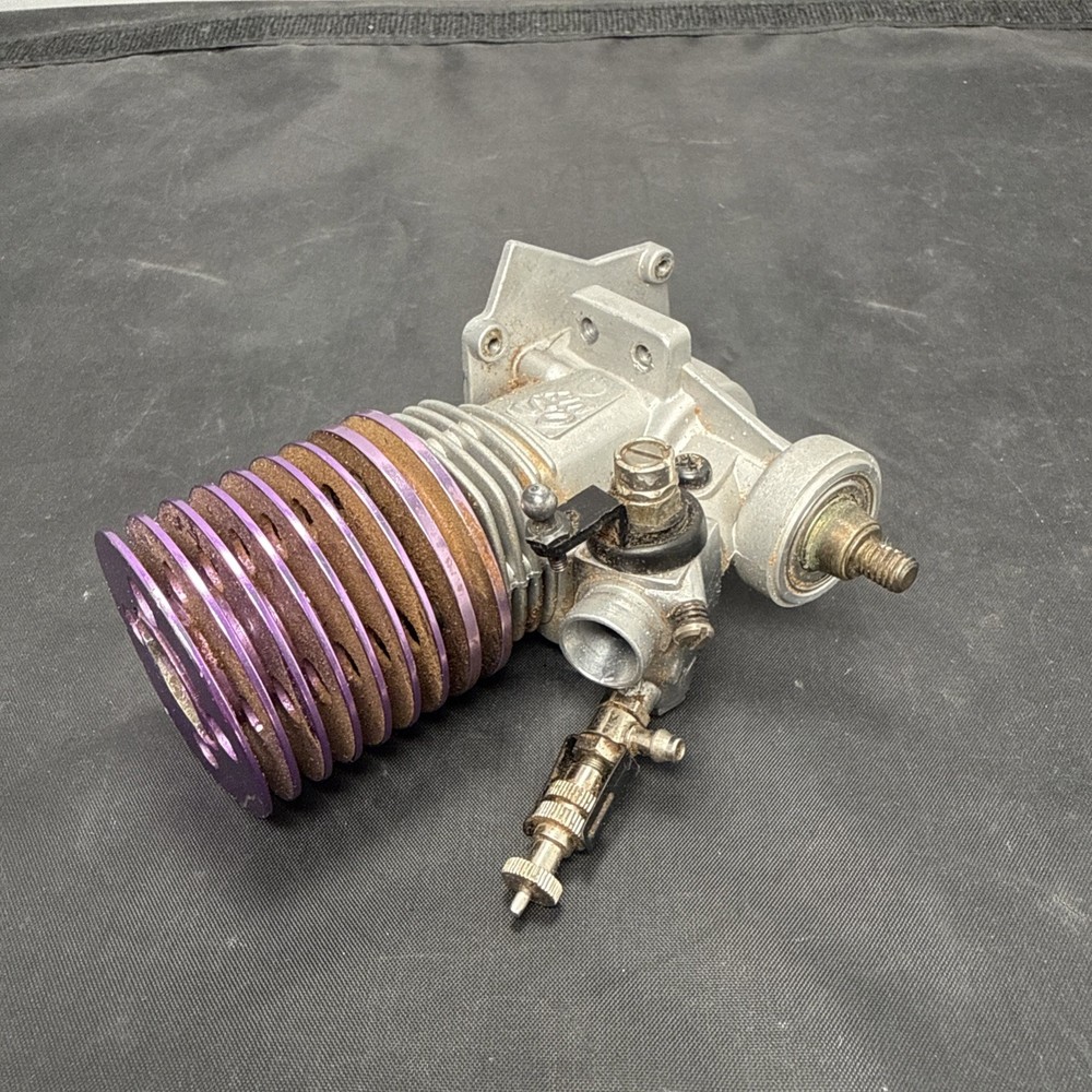 O.S. MAX CZ-12 Engine Non-Pull-Start Nitro Engine Untested