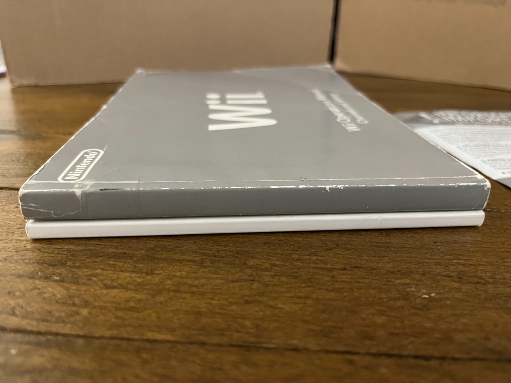 Nintendo Wii Original Manual & Operations System Setup Book w/ Controller Insert