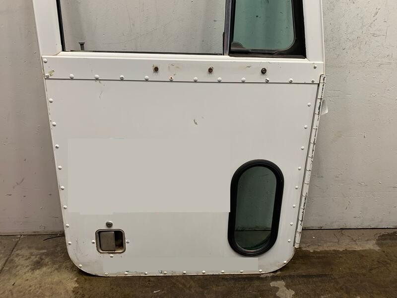 Peterbilt 378 Door (606-13199)