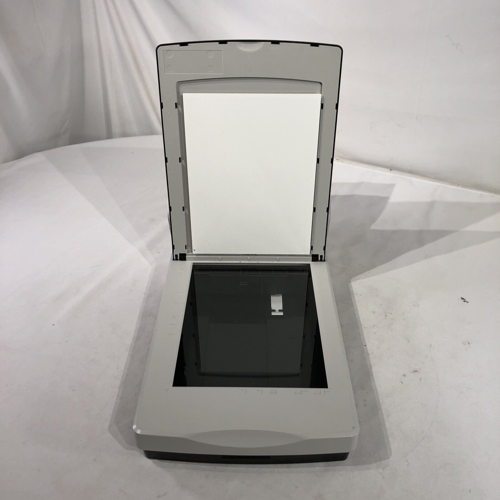 Fujitsu fi-6230Z Flat-Bed/ADF Document Scanner PA03630-B555- Untested