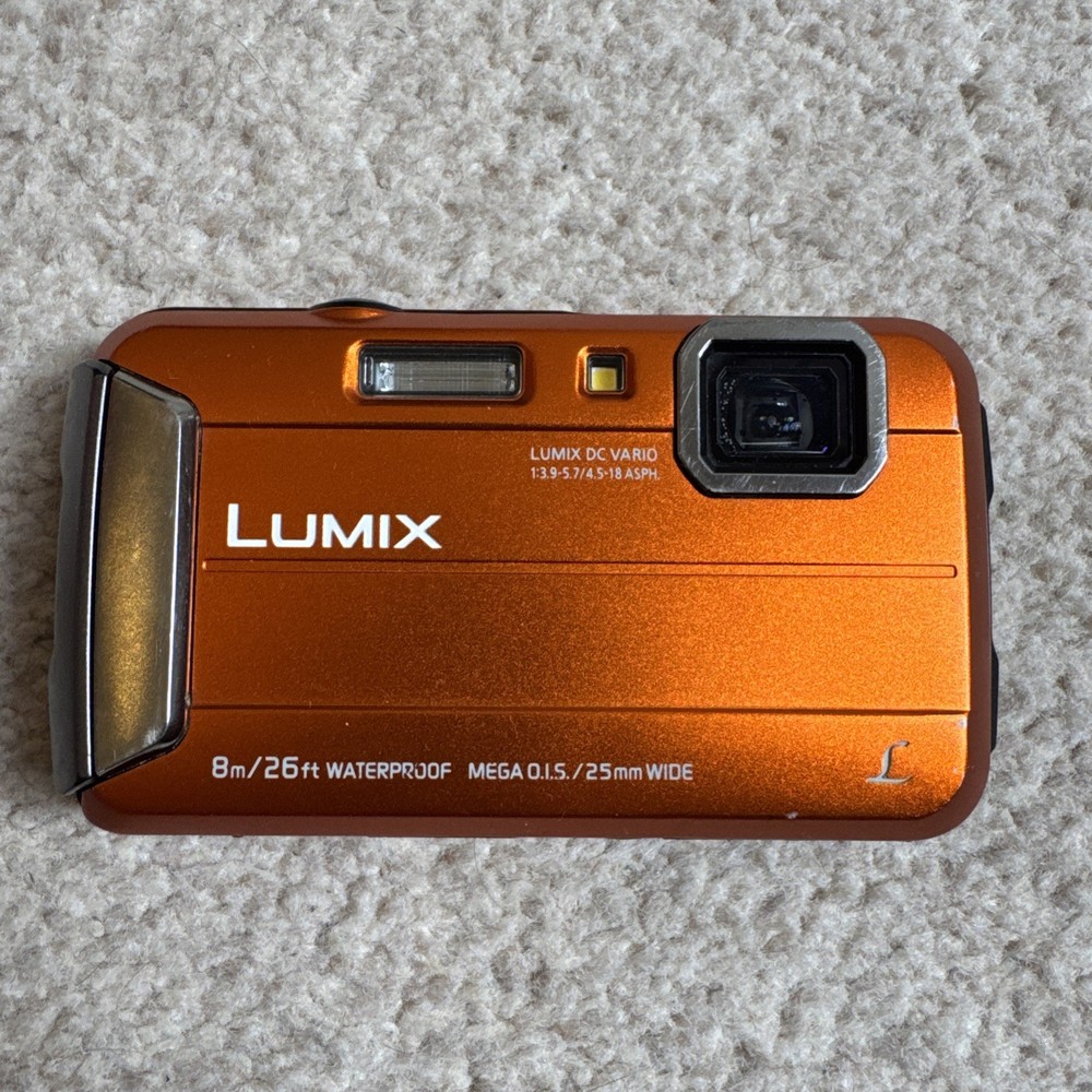 Panasonic DMC-FT30 Waterproof Digital Camera