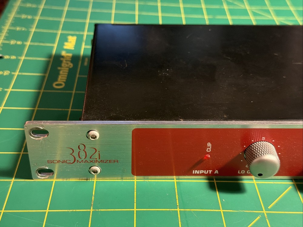 BBE 382i Sonic Maximizer - Rack Mounted Sound Processor Clean Working Tested